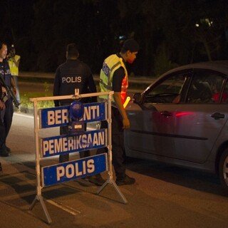 News 3 anggota polis dituduh terima rasuah